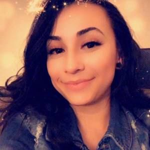 Meet your Posher, Alejandra